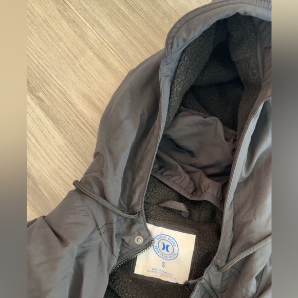 Hurley Jacket - Picture 3 of 5